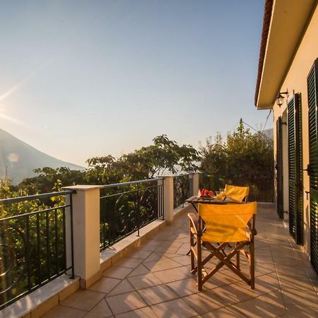 Almond Trees Cottage Divarata Экстерьер фото