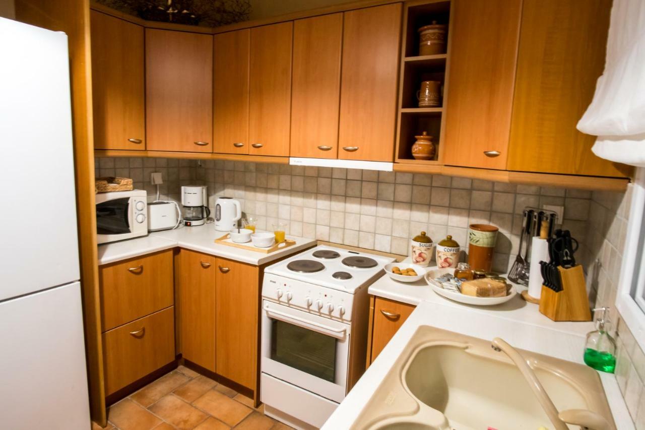 Almond Trees Cottage Divarata Экстерьер фото