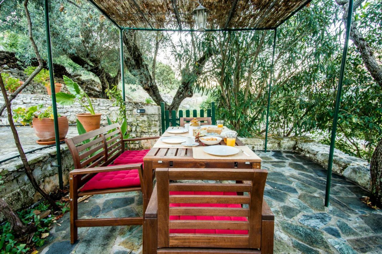 Almond Trees Cottage Divarata Экстерьер фото