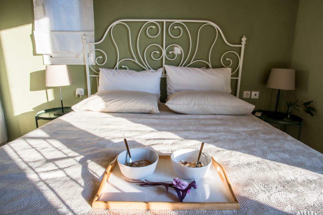 Almond Trees Cottage Divarata Экстерьер фото