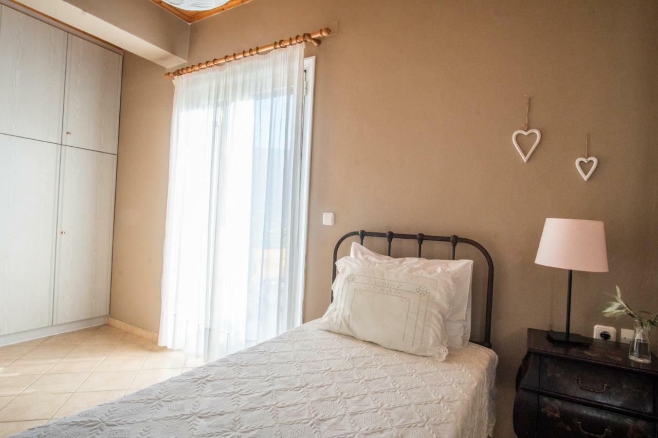 Almond Trees Cottage Divarata Экстерьер фото