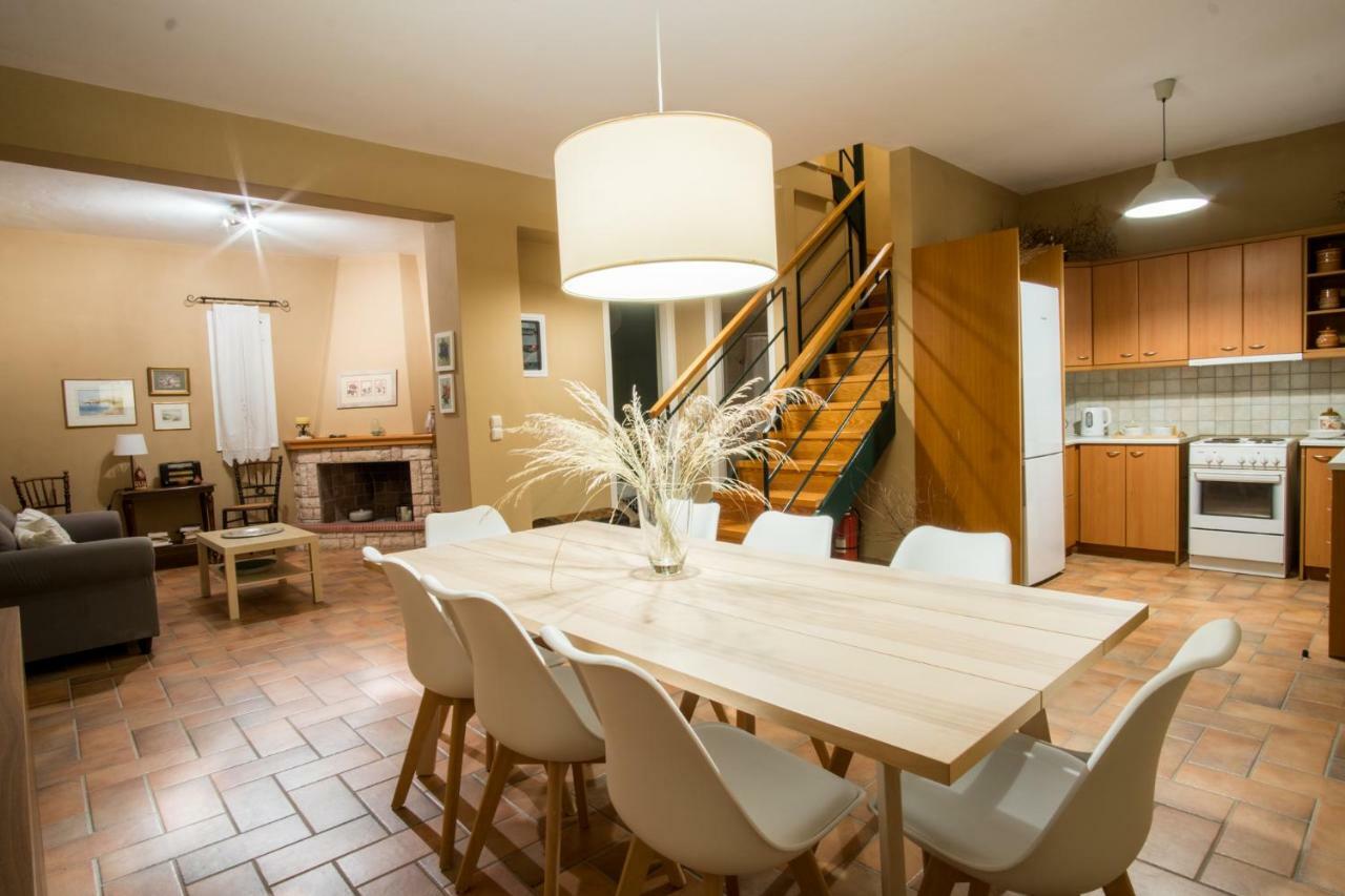 Almond Trees Cottage Divarata Экстерьер фото